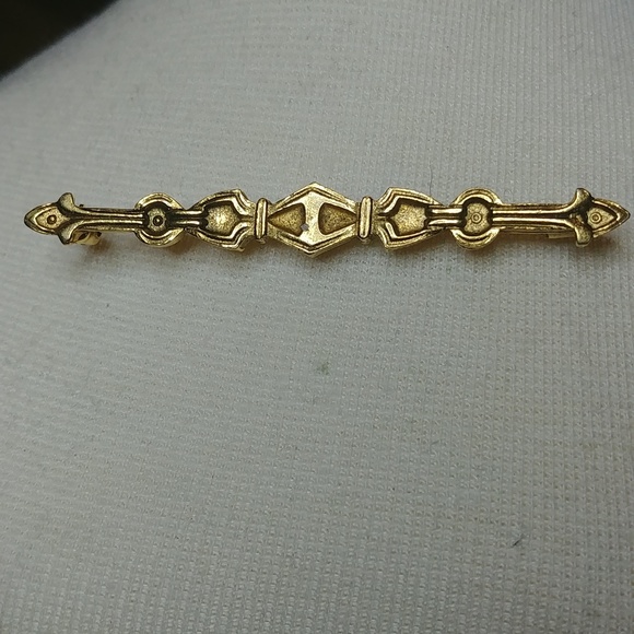 Vintage 1960's Accessocraft NYC Gold Toned Bar Pin Brooch - Picture 2 of 5
